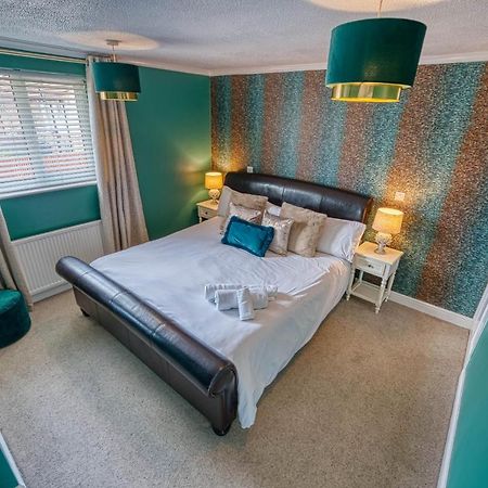 Capri 13 Sa - Contemporary 2 Bedroom House In Loughborough With Free Parking, Close To Loughborough University & M1 Motorway מראה חיצוני תמונה