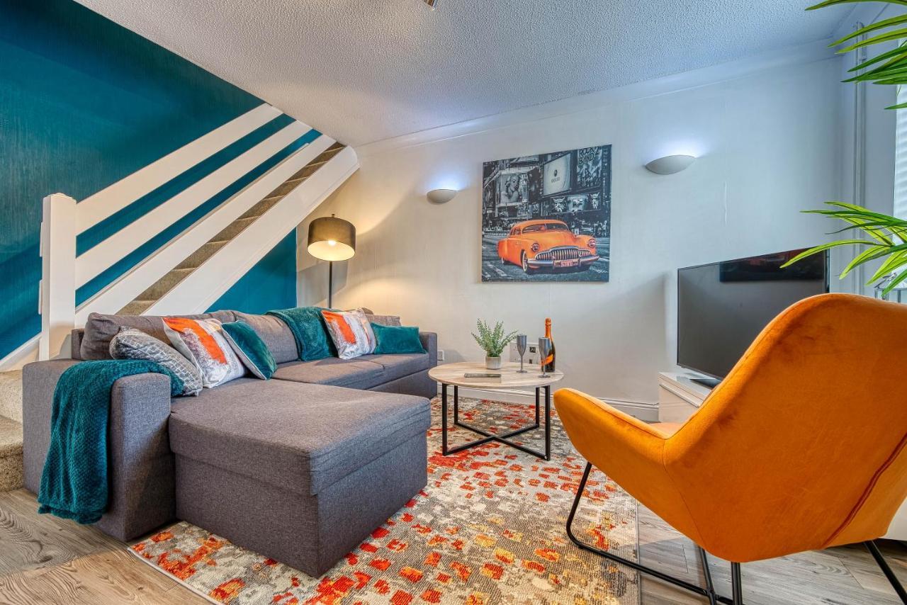 Capri 13 Sa - Contemporary 2 Bedroom House In Loughborough With Free Parking, Close To Loughborough University & M1 Motorway מראה חיצוני תמונה