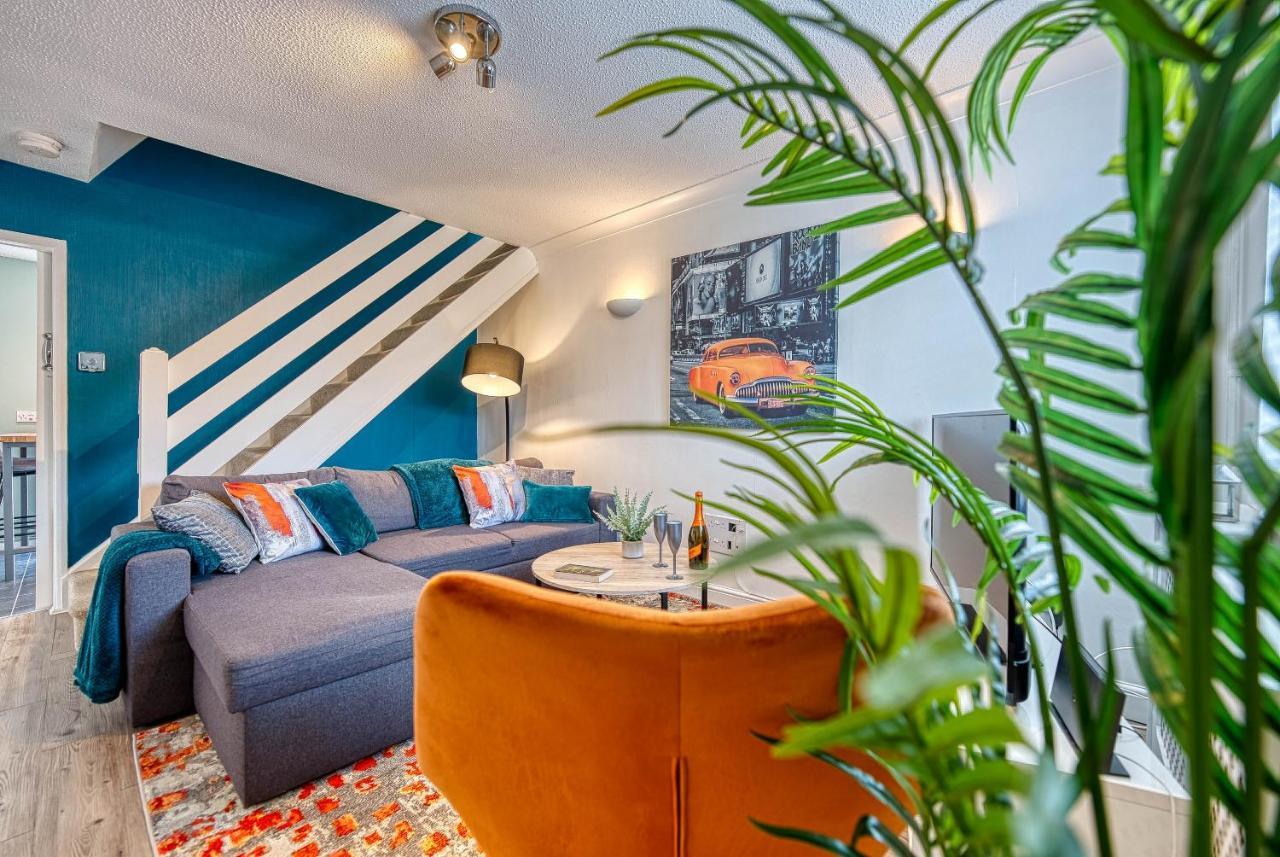 Capri 13 Sa - Contemporary 2 Bedroom House In Loughborough With Free Parking, Close To Loughborough University & M1 Motorway מראה חיצוני תמונה