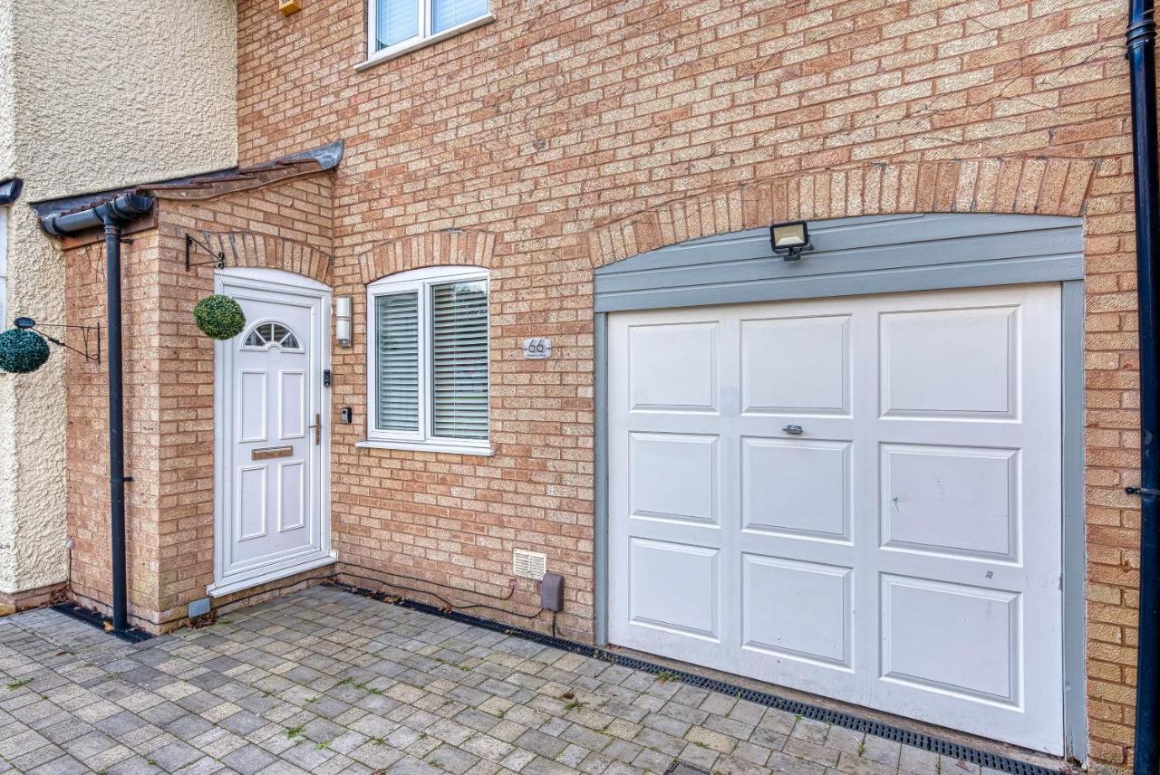 Capri 13 Sa - Contemporary 2 Bedroom House In Loughborough With Free Parking, Close To Loughborough University & M1 Motorway מראה חיצוני תמונה