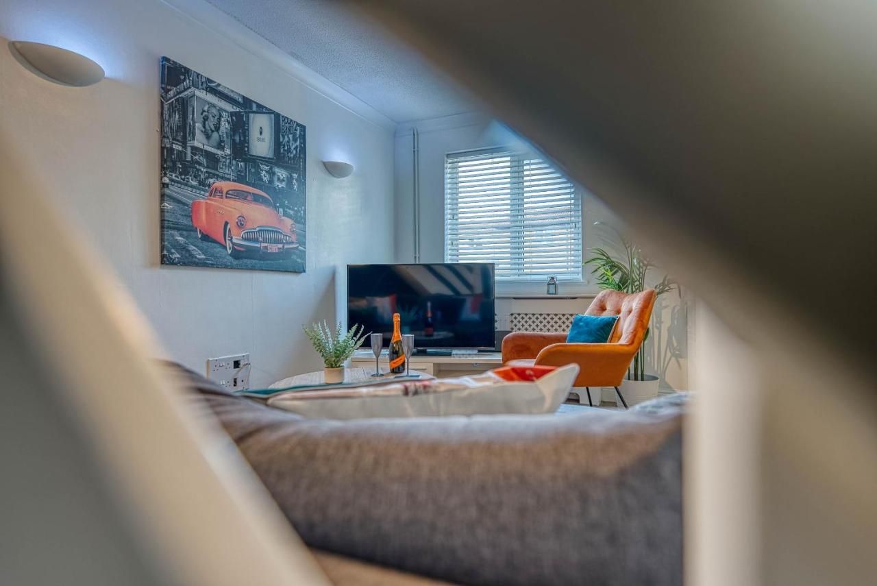 Capri 13 Sa - Contemporary 2 Bedroom House In Loughborough With Free Parking, Close To Loughborough University & M1 Motorway מראה חיצוני תמונה