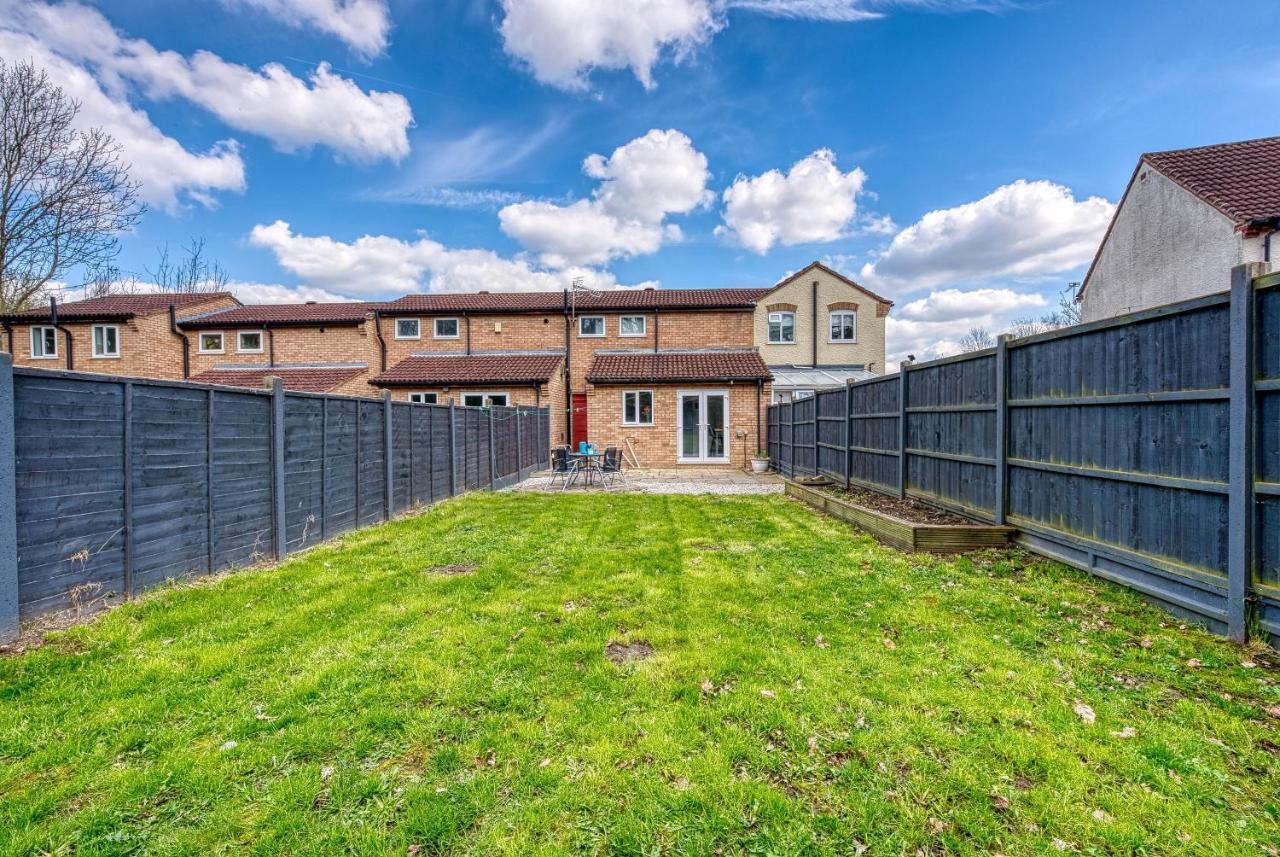 Capri 13 Sa - Contemporary 2 Bedroom House In Loughborough With Free Parking, Close To Loughborough University & M1 Motorway מראה חיצוני תמונה
